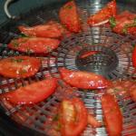 How to dry tomatoes in an electric dryer - a delicious recipe for sun-dried tomatoes